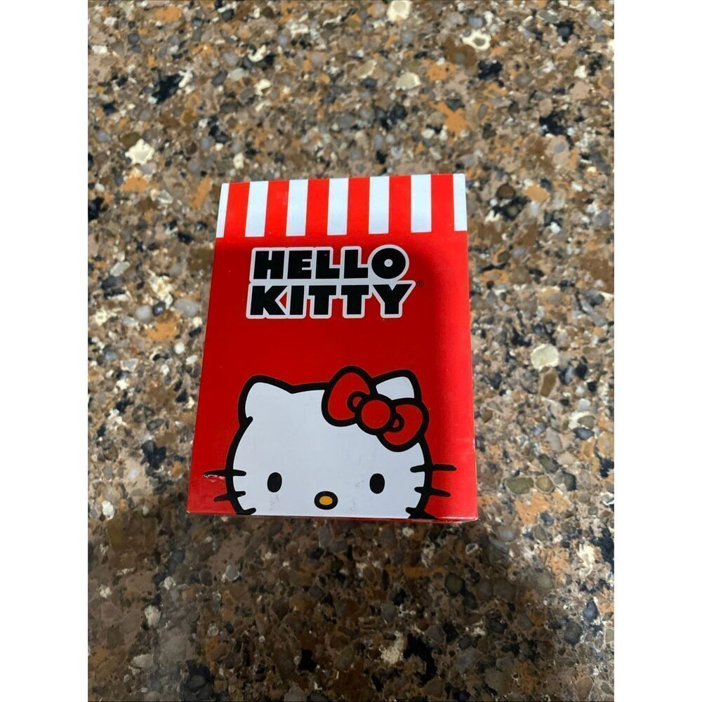 Hello Kitty by Sanrio Limited Edition Metal Golden Watch Bracelet New - Picture 5 of 7